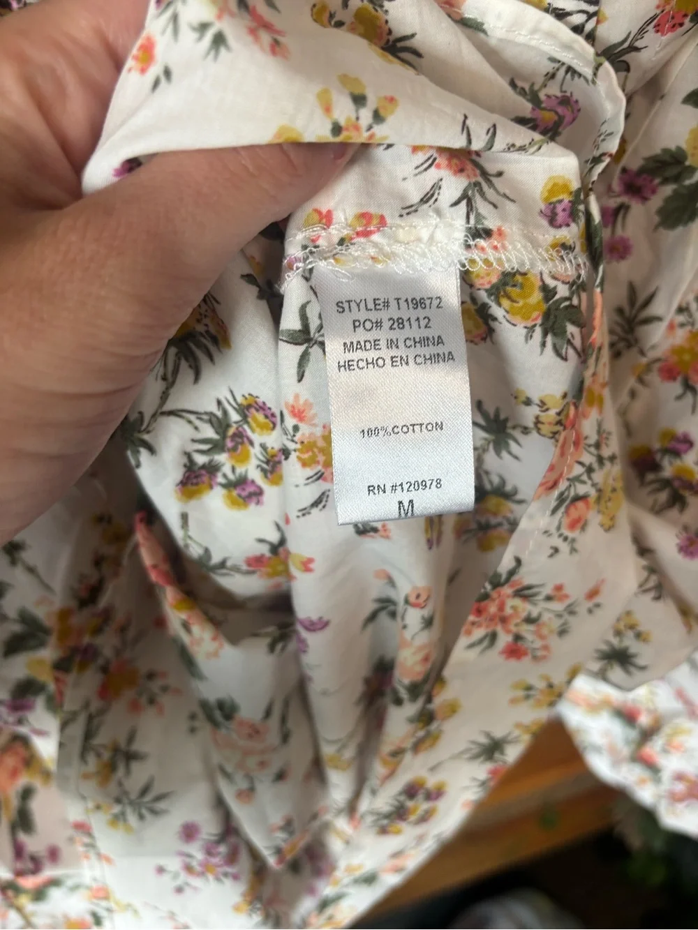 Entro Floral Ruffle Top Size Medium - Picture 8 of 8